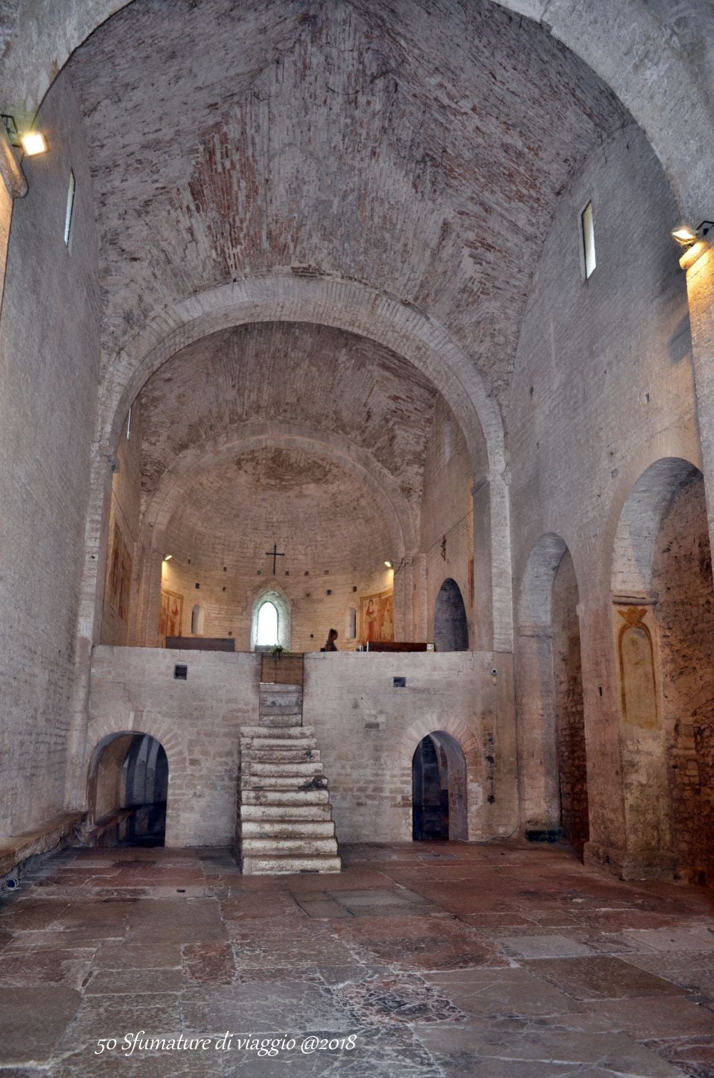 Acqualagna, abbazia di st vincenzo al furlo, italia