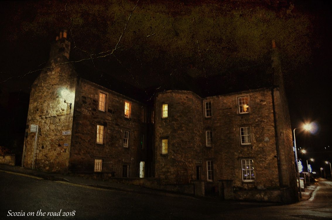 edificio storico di notte