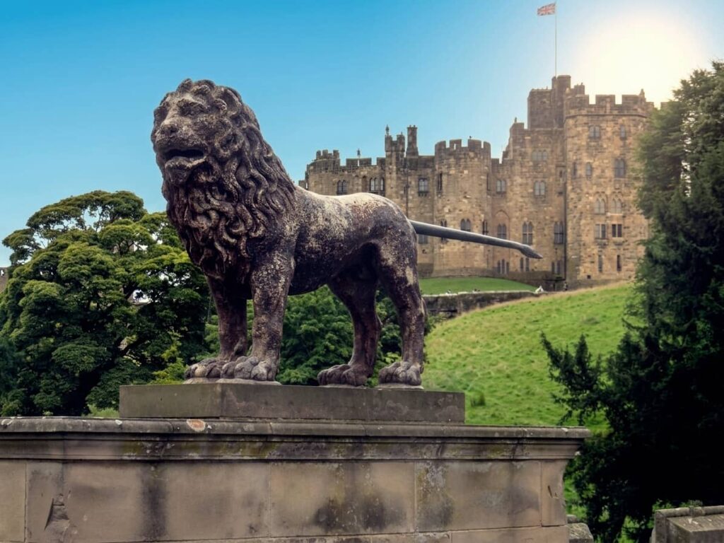 Alnwick Castle: il vero castello di Hogwarts esiste e si può visitare 28 alnwick castle