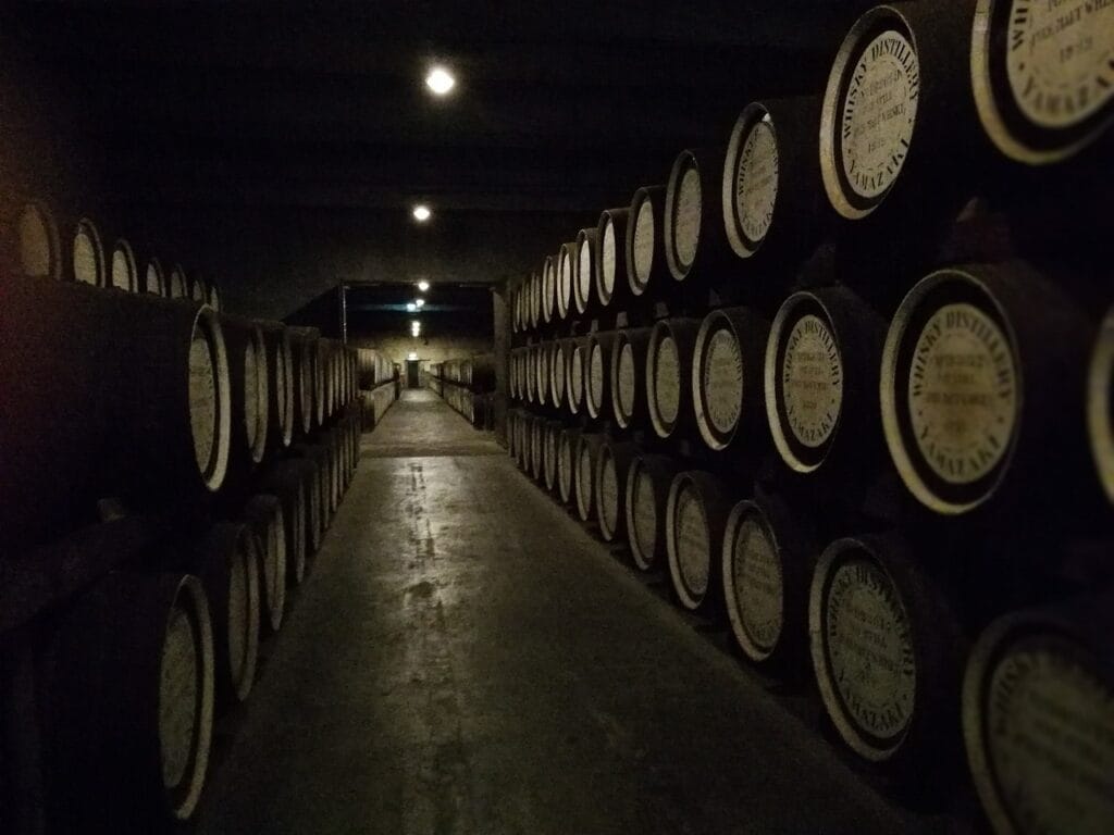Top 20 distillerie da visitare in Scozia, la patria del whisky 6 botti di whisky