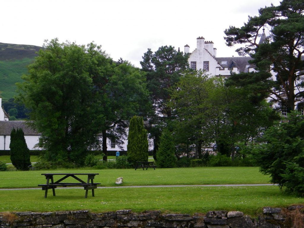 giardino e tavolo