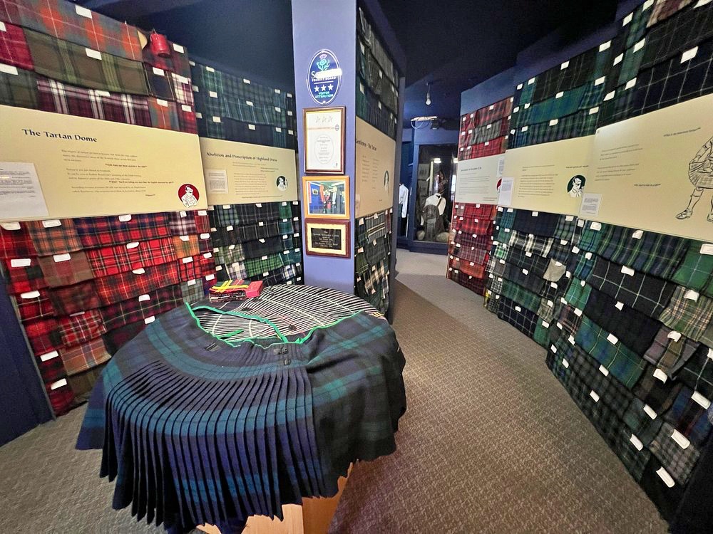 Kilt scozzese: storia, curiosità e perché gli scozzesi lo indossano 25 kitl e tartan