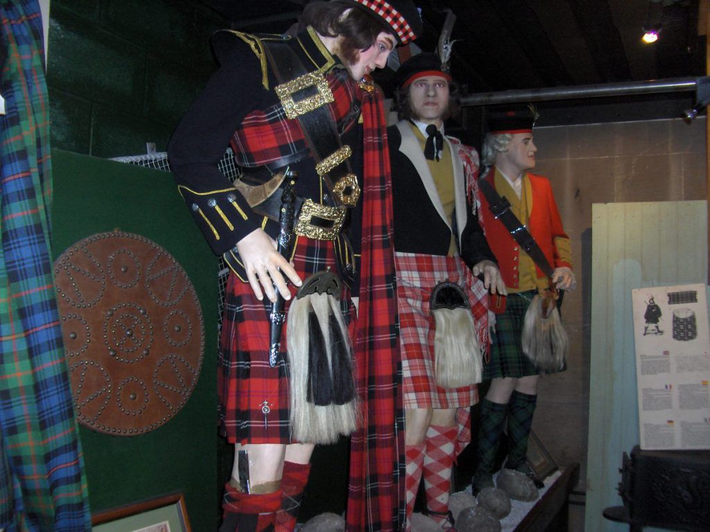 Tartan e Clan della Scozia: storia e tradizioni 16 kilt scozzese e tartan