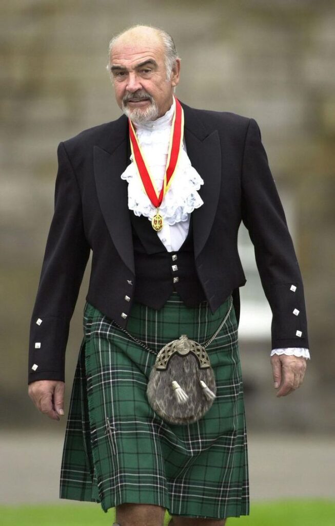sean connery che indossa il kilt scozzese