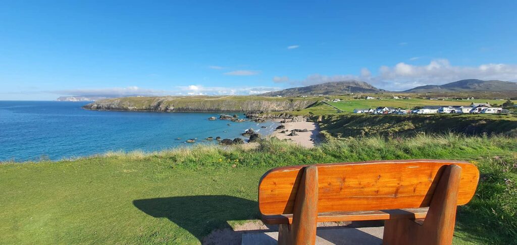 consigli per visitare il Caithness in Scozia, panchina panoramica vista mare