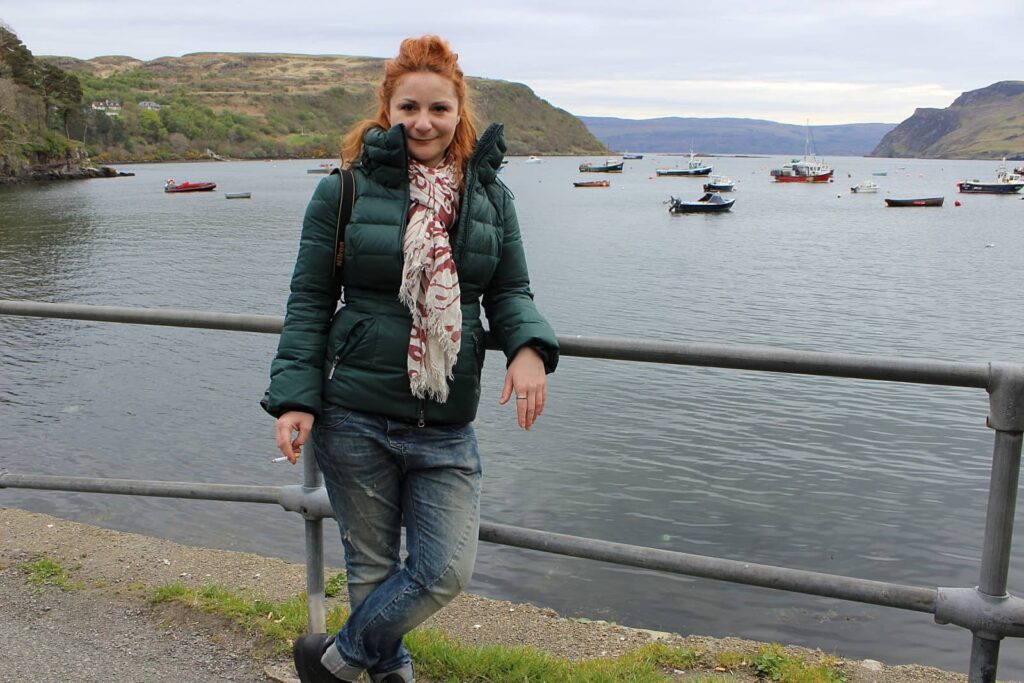 Consigli per organizzare un viaggio sull'Isola di Skye in Scozia, baia di portree