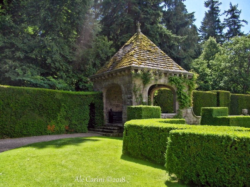glamis castle, gazebo, giardino, siepi