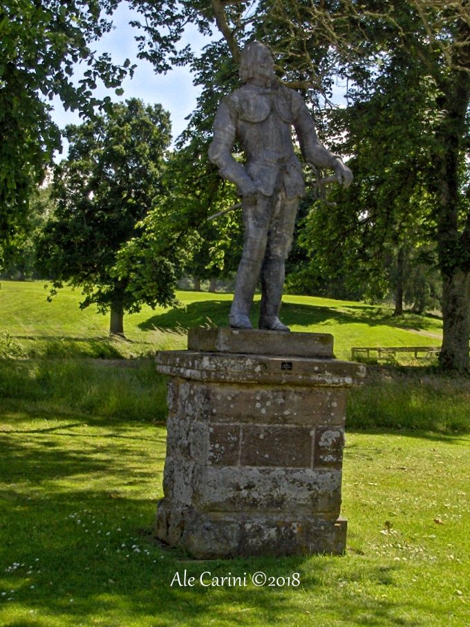 glamis castle, statua, giardino