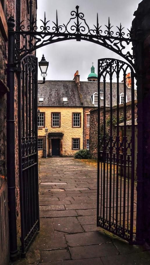 tweeddale court