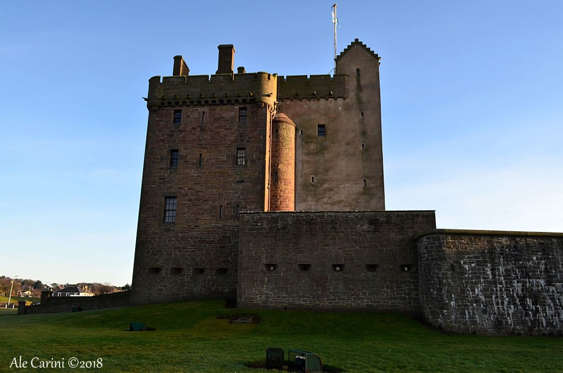 Broughty Castle vista laterale