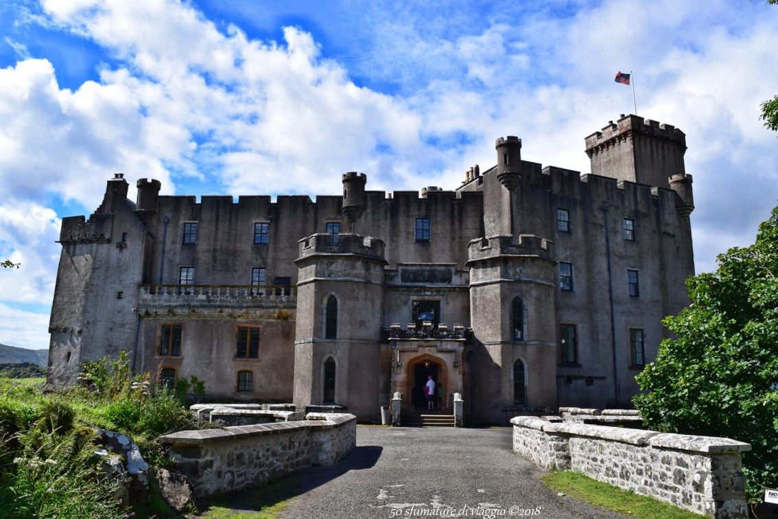 Dunvegan Castle - Isola di Skye: giardini incantati e bandiera delle fate 3 dunvegan castle - isola di skye scozia