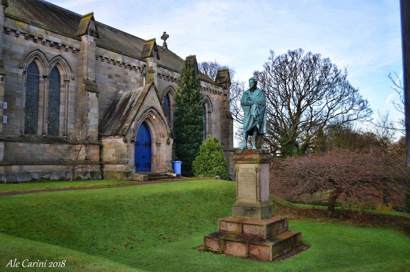 falkland, fife, scotland, statua