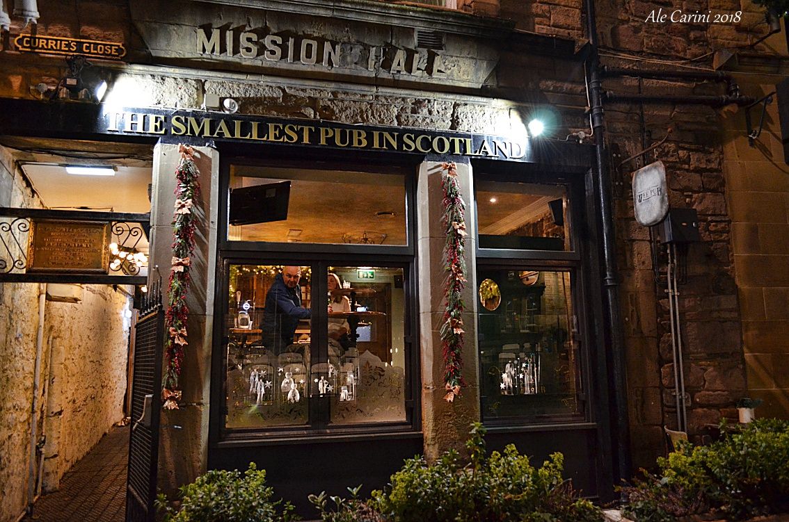 the wee pub a edimburgo