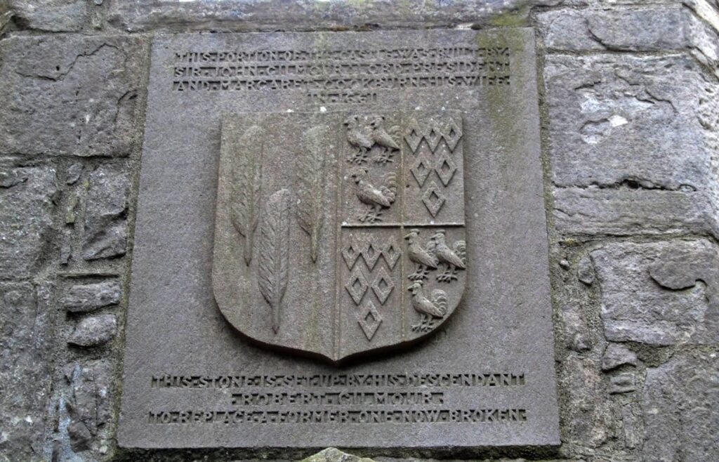Craigmillar Castle (Scozia): il castello di Mary Stuart e Outlander vicino Edimburgo 4 Stemma in pietra della famiglia Preston a Craigmillar Castle