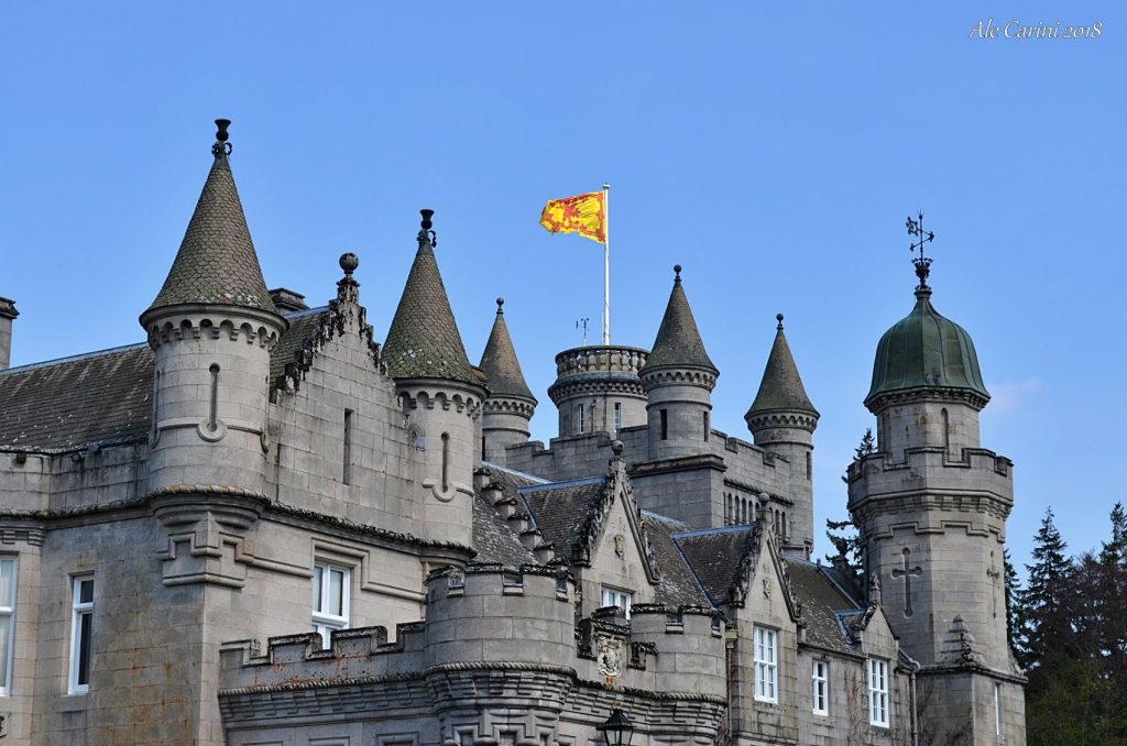 Balmoral castle, il leone rampante, simboli della scozia