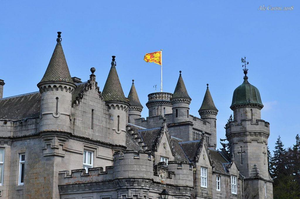 Simboli della Scozia: le icone che la rendono unica nel mondo 11 Balmoral castle, il leone rampante, simboli della scozia