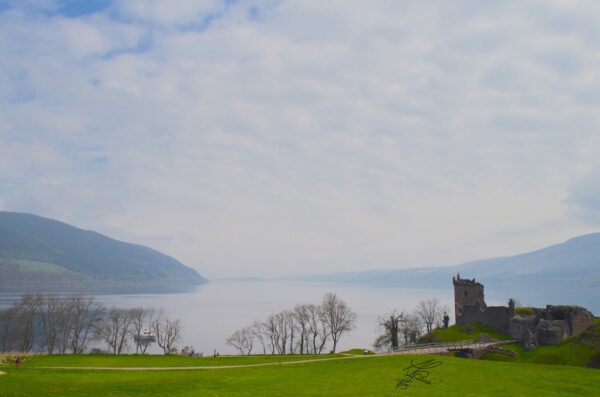 urquhart castle, scozia - vista lago