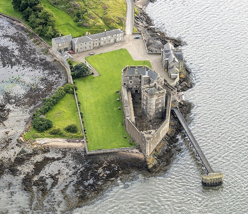 Blackness Castle: la Scozia di Outlander