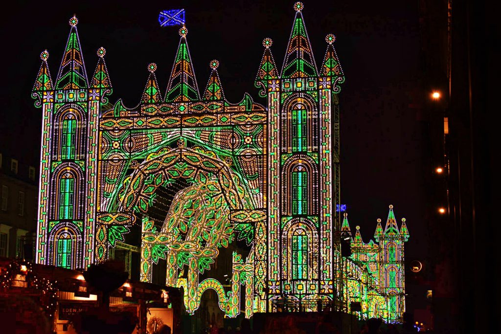 street of light, visitare Edimburgo a Natale
