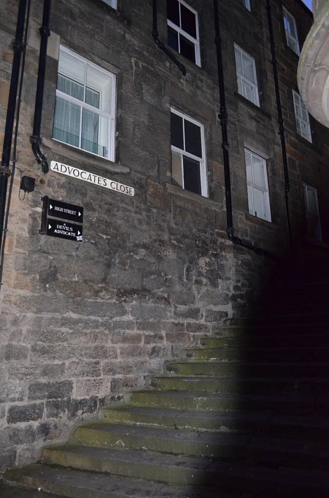 Royal Mile di Edimburgo: tutto sulla strada più famosa della città 78 royal mile edimburgo, advocate's close