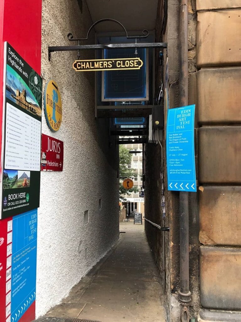 Royal Mile di Edimburgo: tutto sulla strada più famosa della città 102 chalmer's close, royal mile di edimburgo