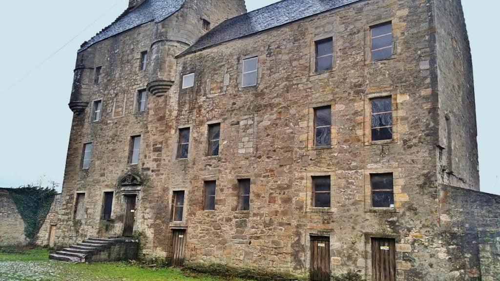 midhope castle, lallybroch - Broch Tuarach