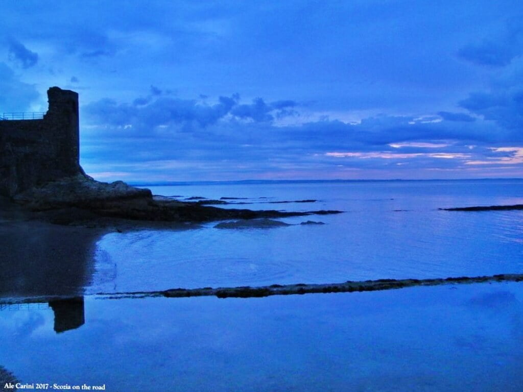 st andrews castle al tramonto
