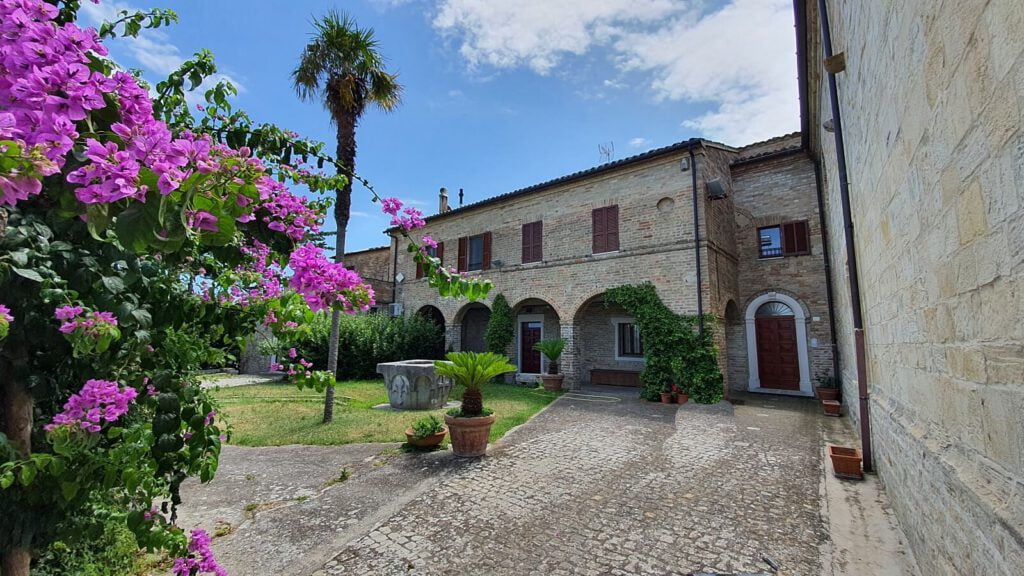 chiesa e convento di santa maria a mare, torre di palme, luoghi mariani nelle marche