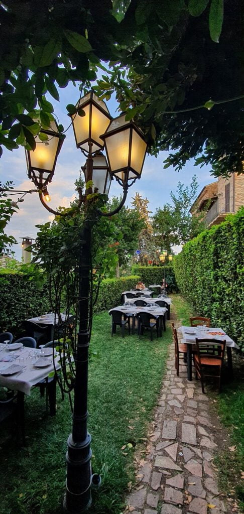 la taverna dell'artista, cosa mangiare a montelupone