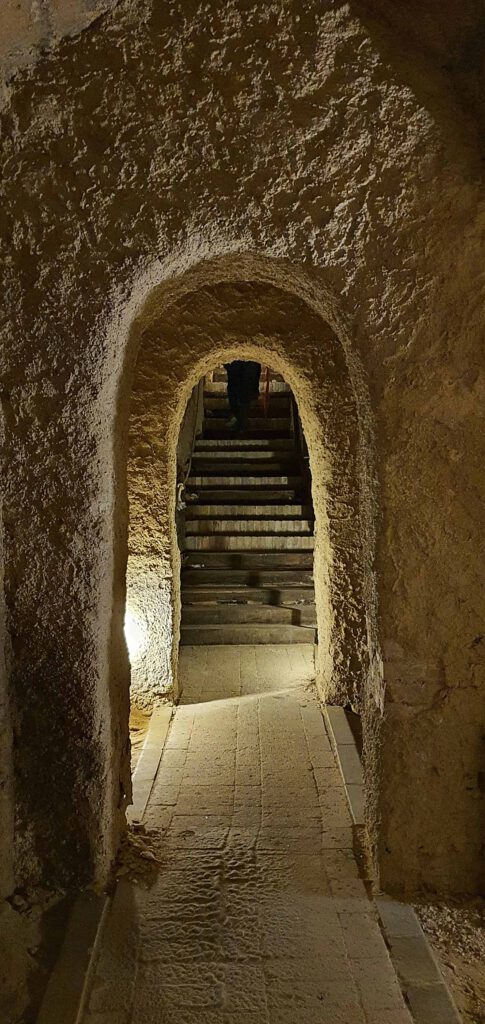 grotte di camerano ancona, grotte ipogee di camerano