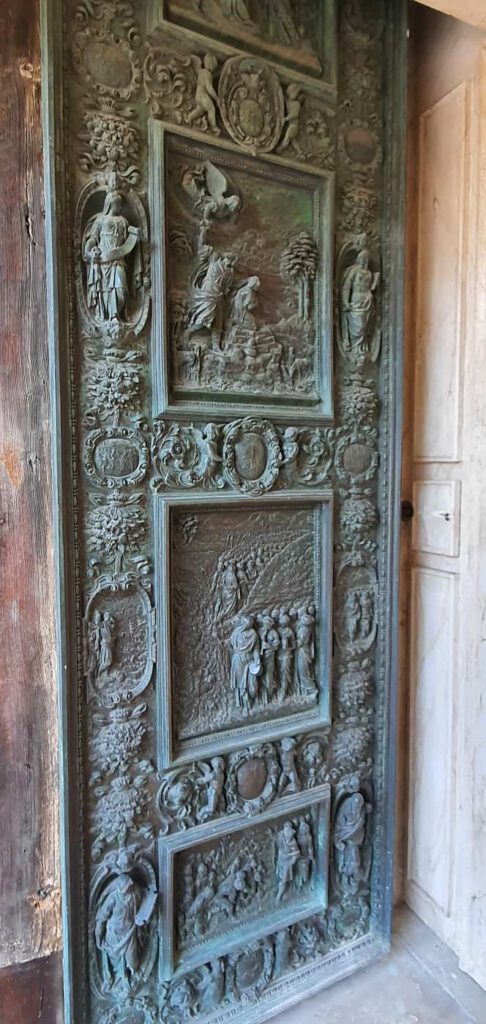 porta santa, basilica di loreto, storia della madonna di loreto