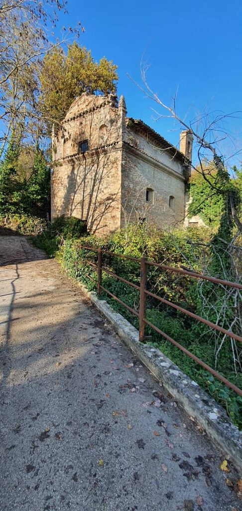 la chiesa della Madonna di Loreto a Sarnano