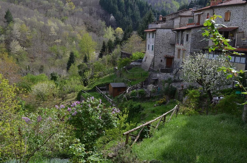 raggiolo casentino, raggiolo cosa vedere, borghi toscana