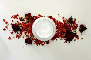 skin care in viaggio - cura delle pelle - creme viso