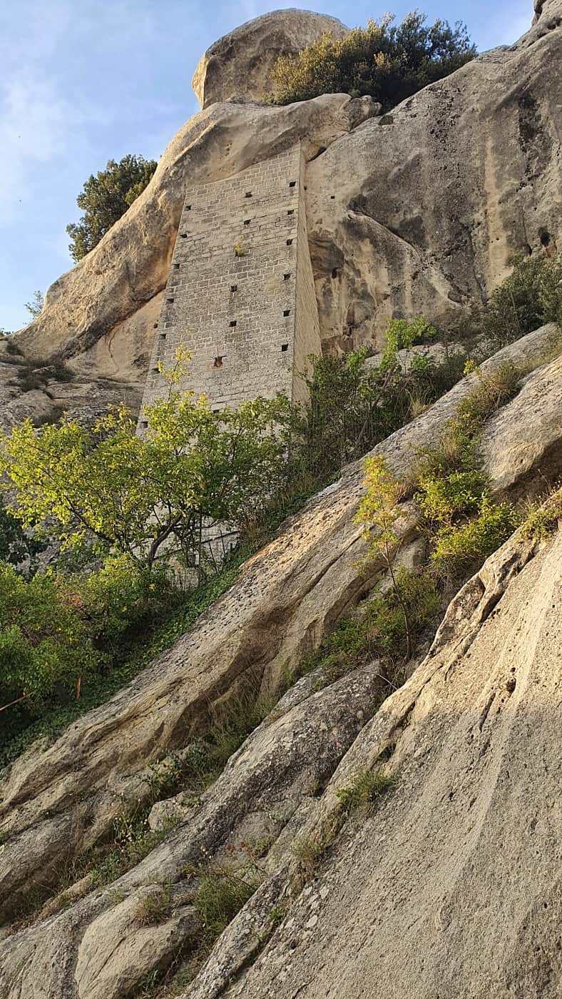 Cosa vedere a Pietrapertosa il arroccato sulle Dolomiti Lucane