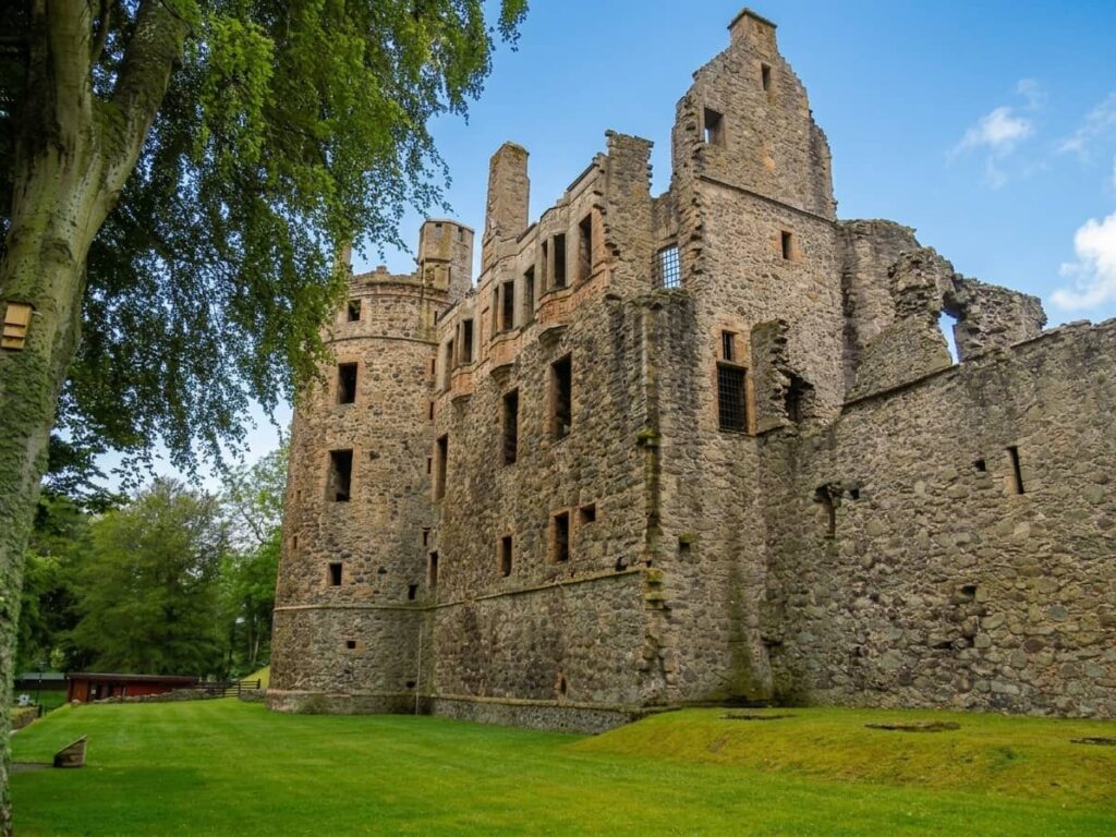 itinerario dei castelli in Scozia: huntly castle