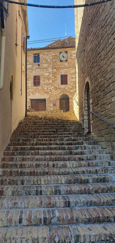 giro dei castelli di arcevia
