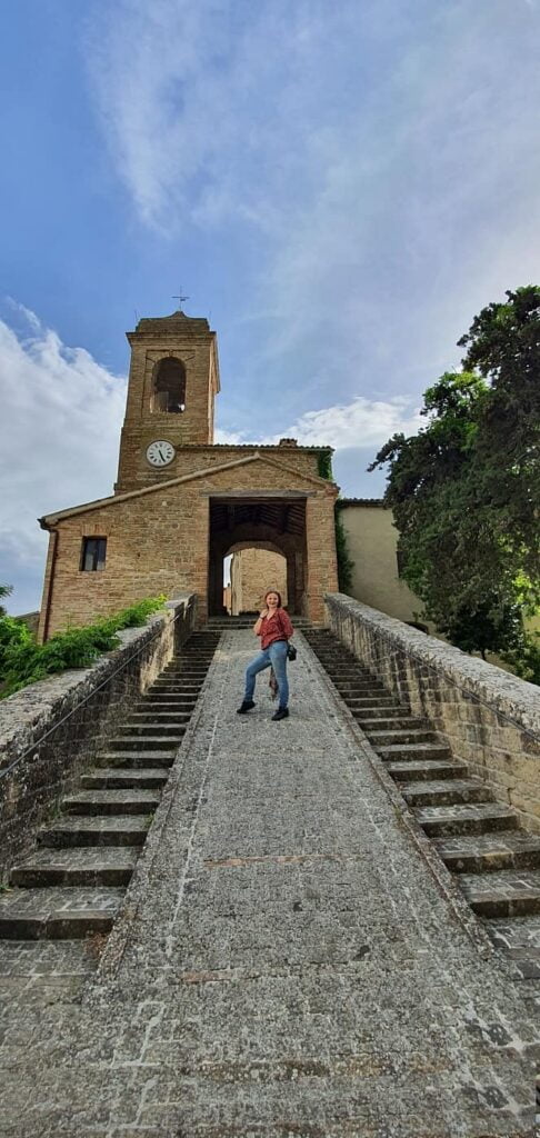 castiglioni, i nove castelli di arcevia