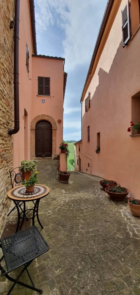 giro dei castelli di arcevia