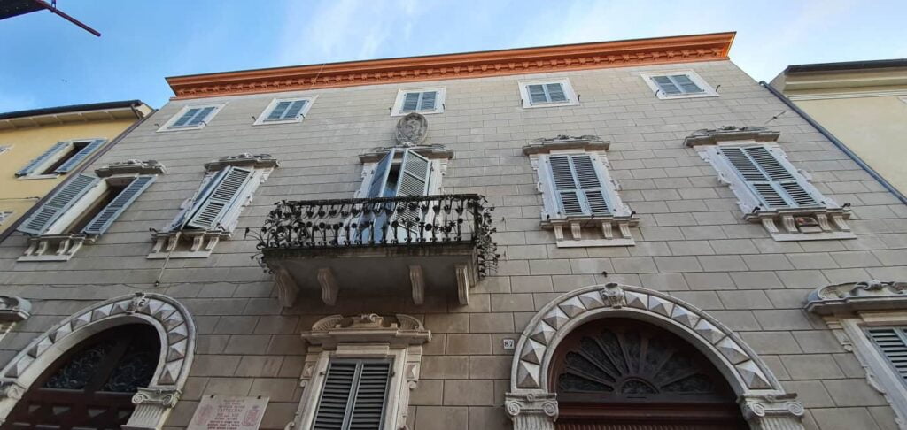 cingoli palazzi storici