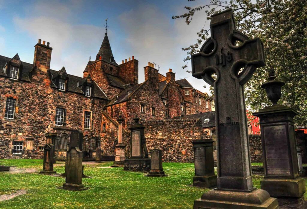canongate kirkyard, cimiteri da vedere a Edimburgo