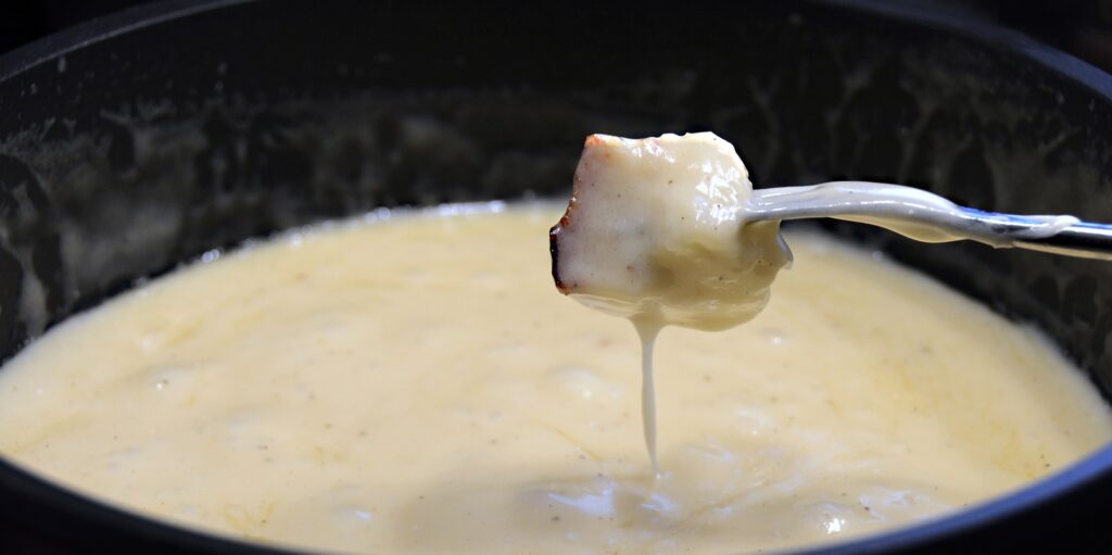 fondue, fonduta di formaggio