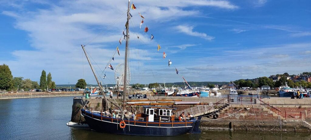 honfleur dove mangiare le ostriche