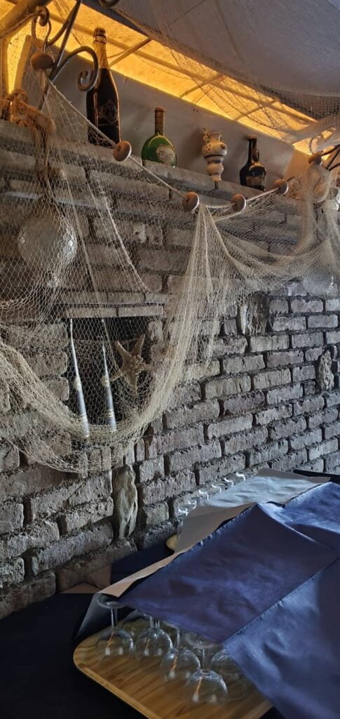 Borghi più belli delle Marche: un viaggio romantico nel medioevo 82 dove mangiare a fiorenzuola di focara