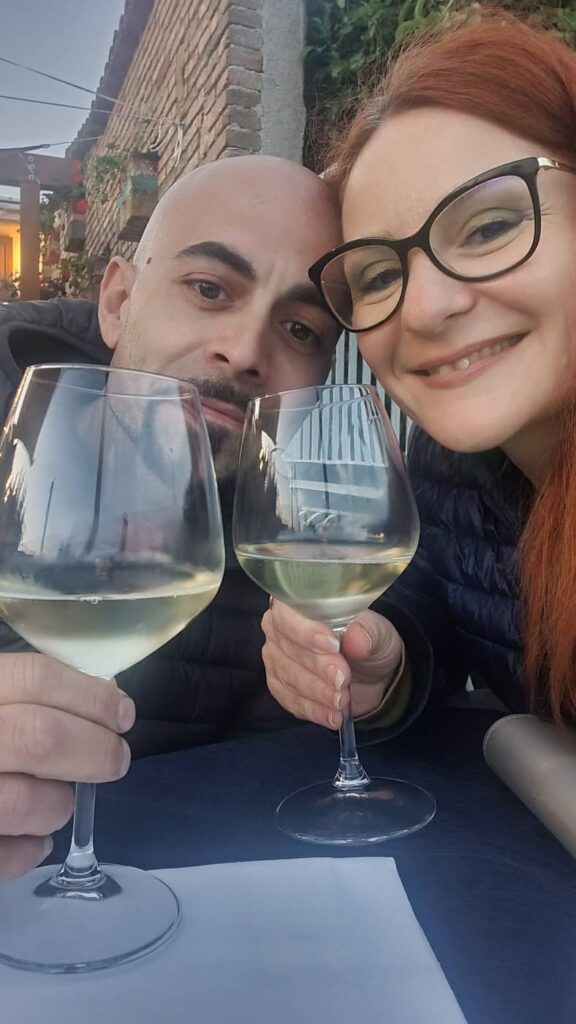 Borghi più belli delle Marche: un viaggio romantico nel medioevo 83 cena romantica sul mare