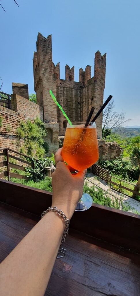 Borghi più belli delle Marche: un viaggio romantico nel medioevo 50 dove mangiare a gradara, borghi più belli d'italia nelle marche