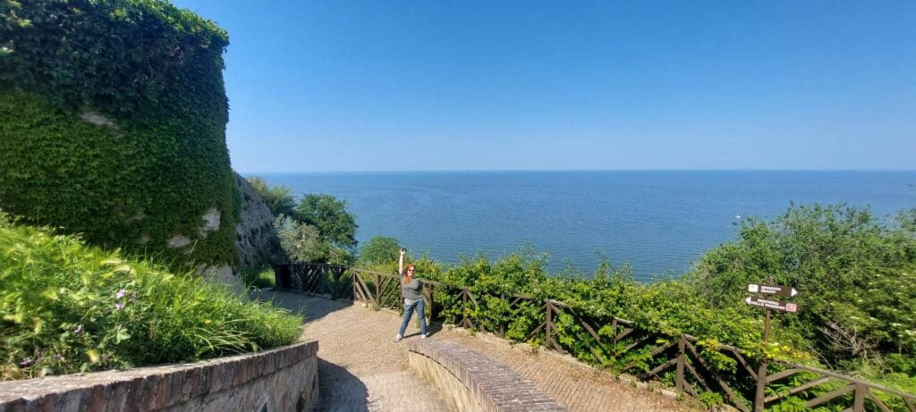 Borghi più belli delle Marche: un viaggio romantico nel medioevo 69 sentiero degli innamorati, fiorenzuola di focara, borghi più belli delle marche