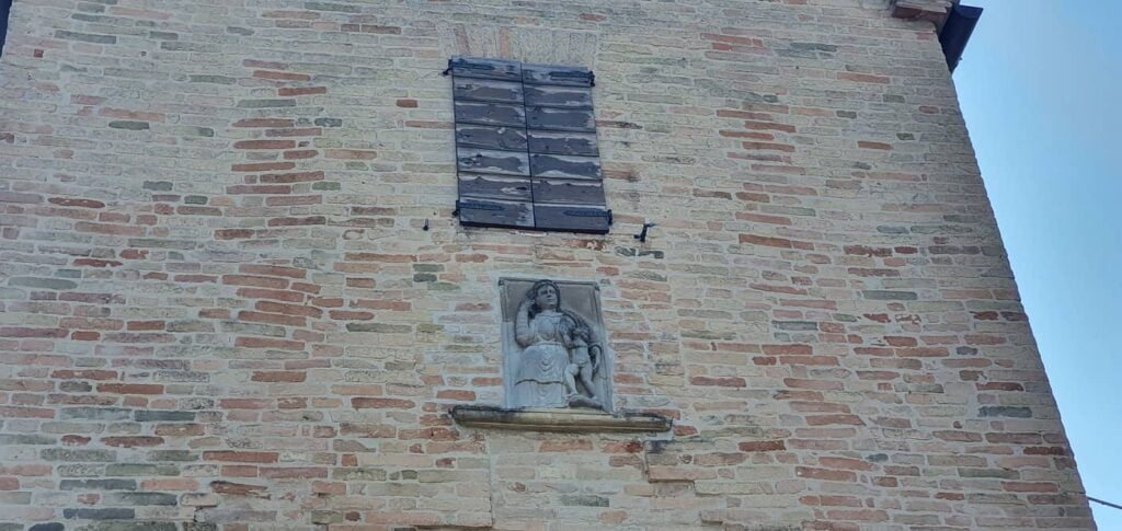 Borghi più belli delle Marche: un viaggio romantico nel medioevo 93 la madonna del latte, cosa vedere a montefabbri