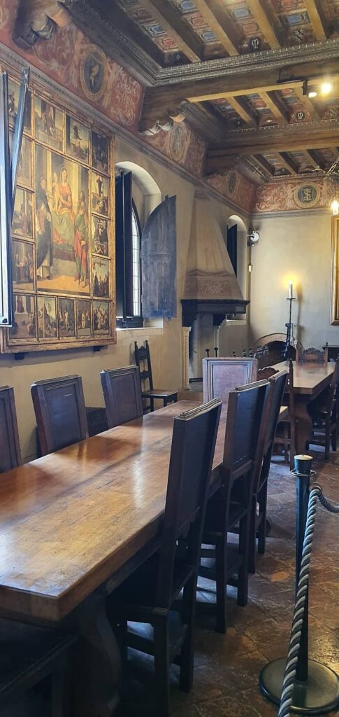 Borghi più belli delle Marche: un viaggio romantico nel medioevo 21 sala disigismondo e isotta