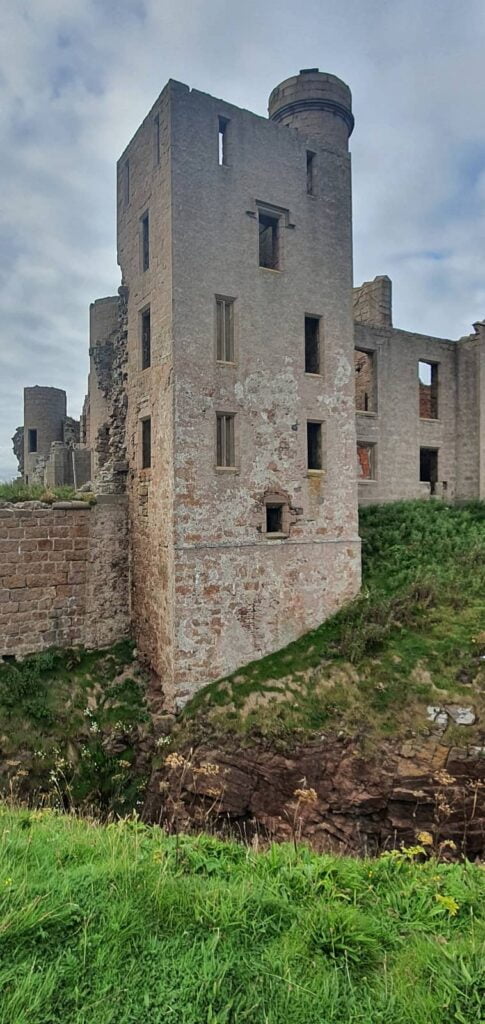 New Slains Castle: il castello di Dracula di Bram Stoker in Scozia 5 new slains castle, castello dracula scozia